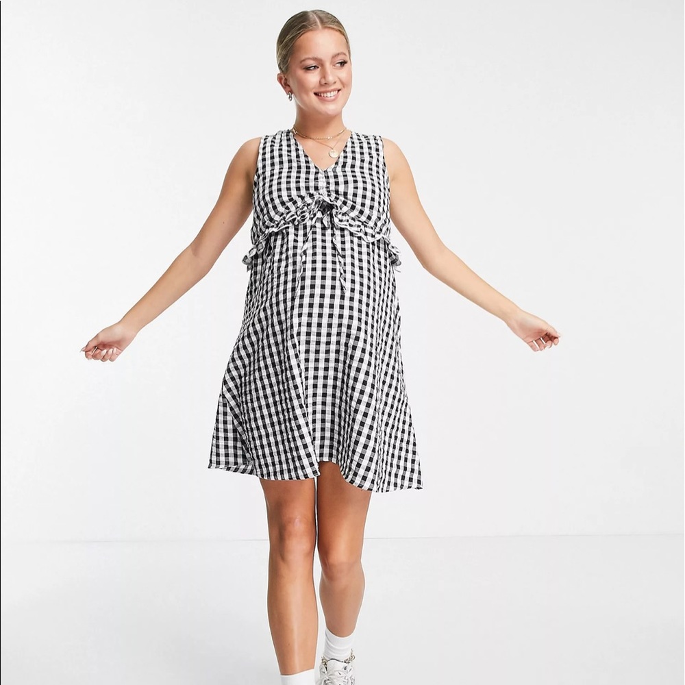 Gingham maternity/nursing dress